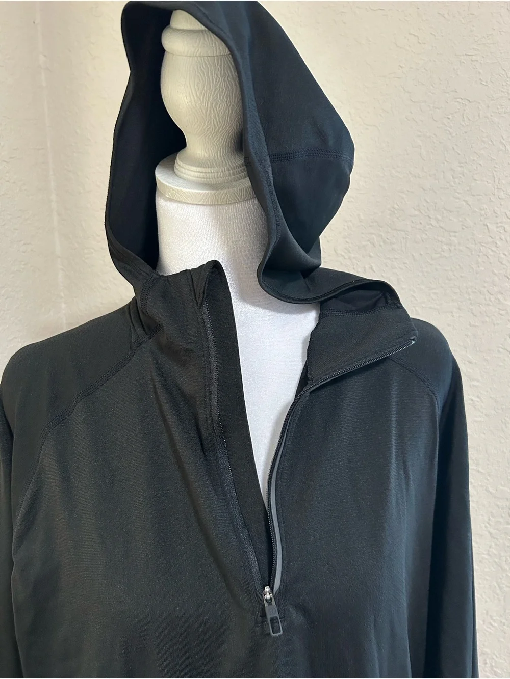 lululemon athletica 🍋 Men's Black Half-Zip Hooded long sleeve performance shirt